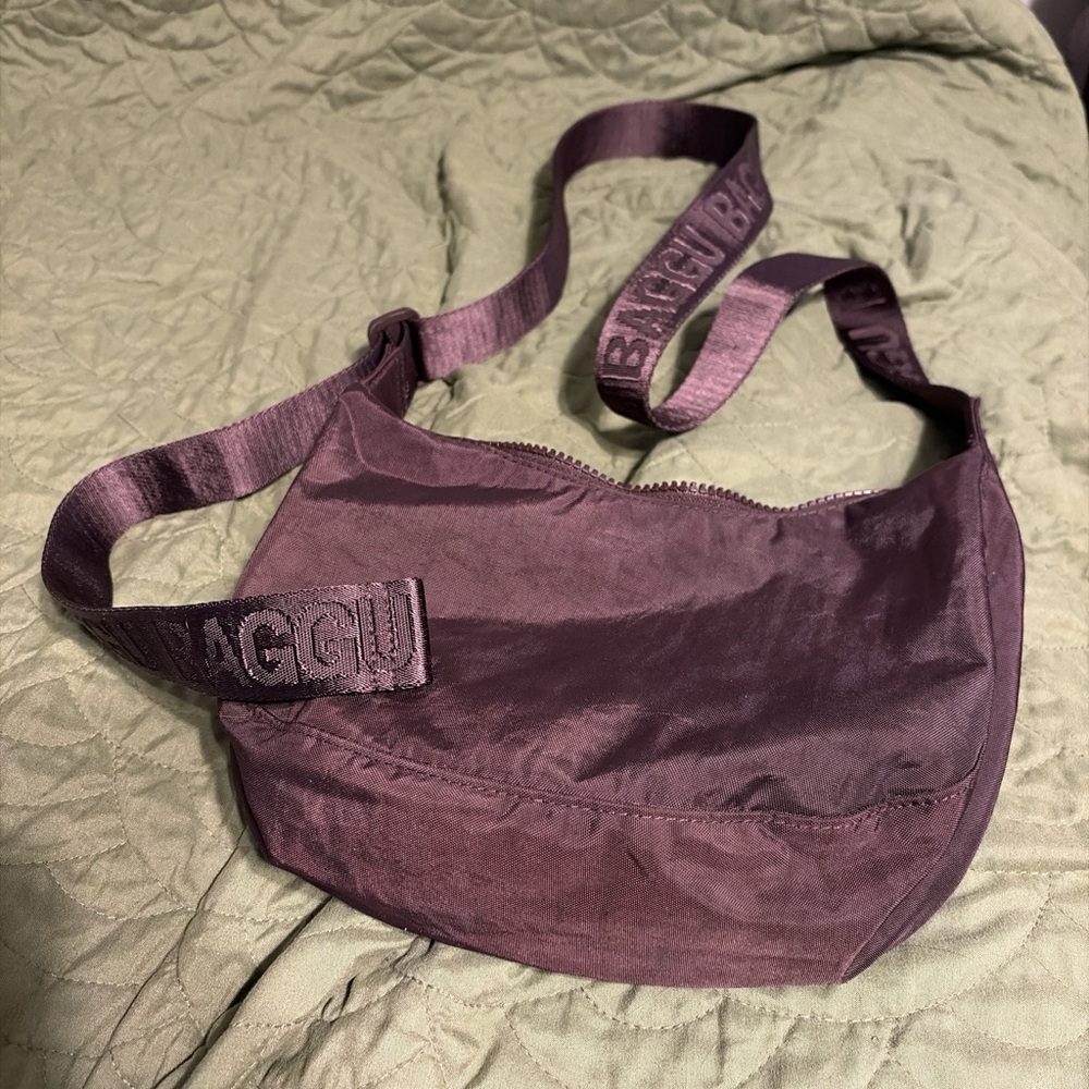 Small Chocolate Plum Crescent